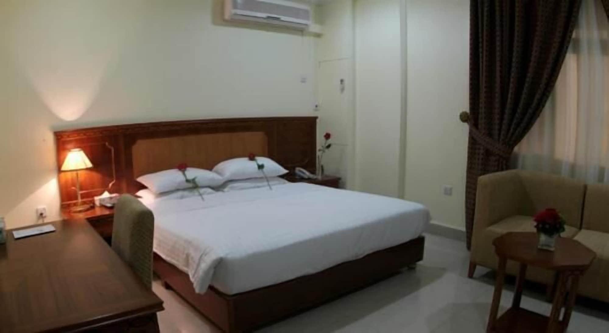 Al Muntazah Plaza Hotel Ad Dawhah Esterno foto