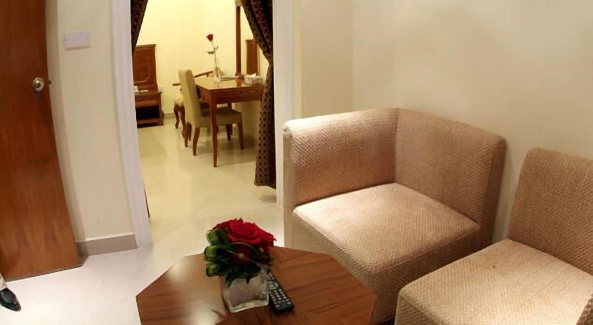 Al Muntazah Plaza Hotel Ad Dawhah Esterno foto