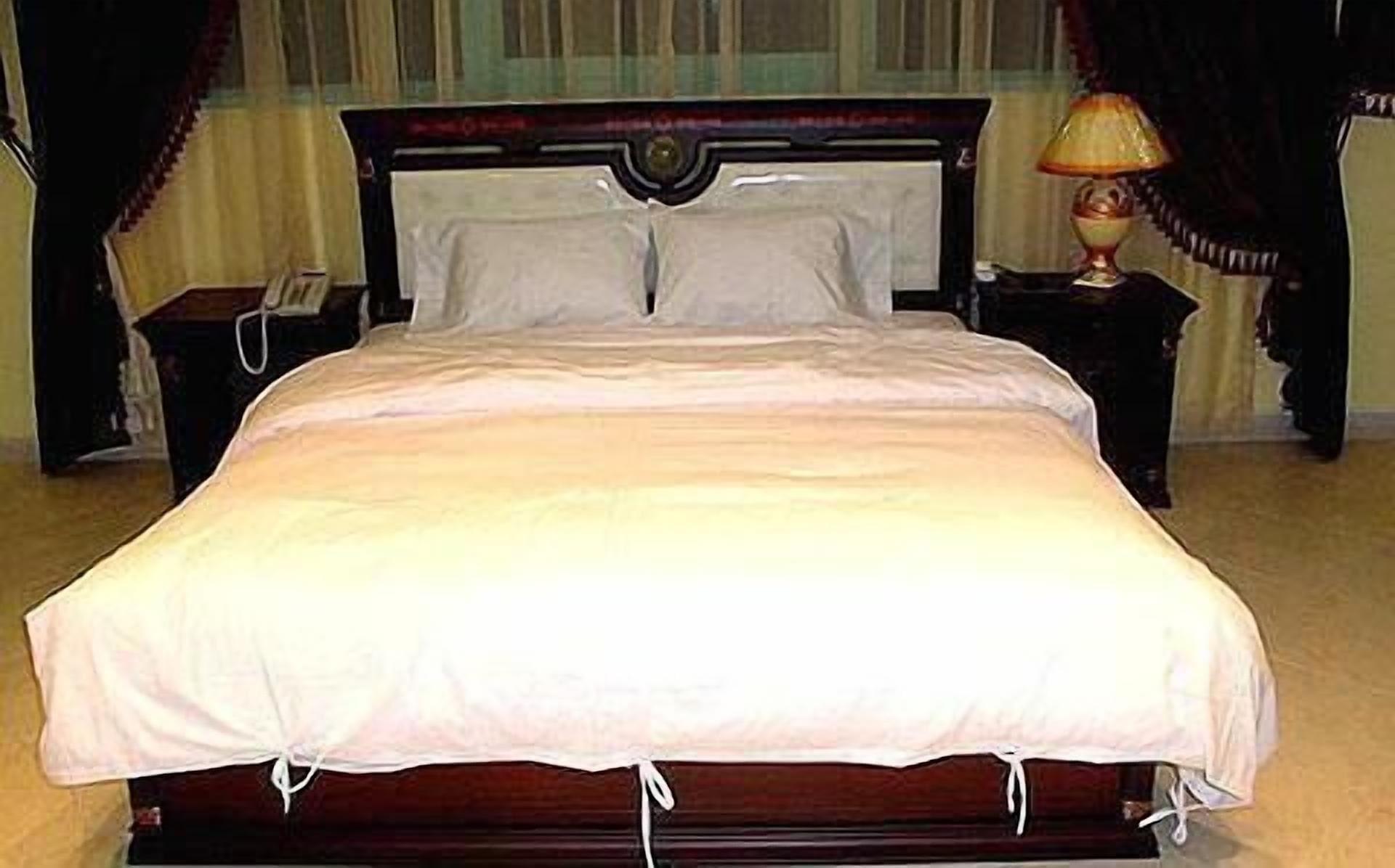 Al Muntazah Plaza Hotel Ad Dawhah Esterno foto