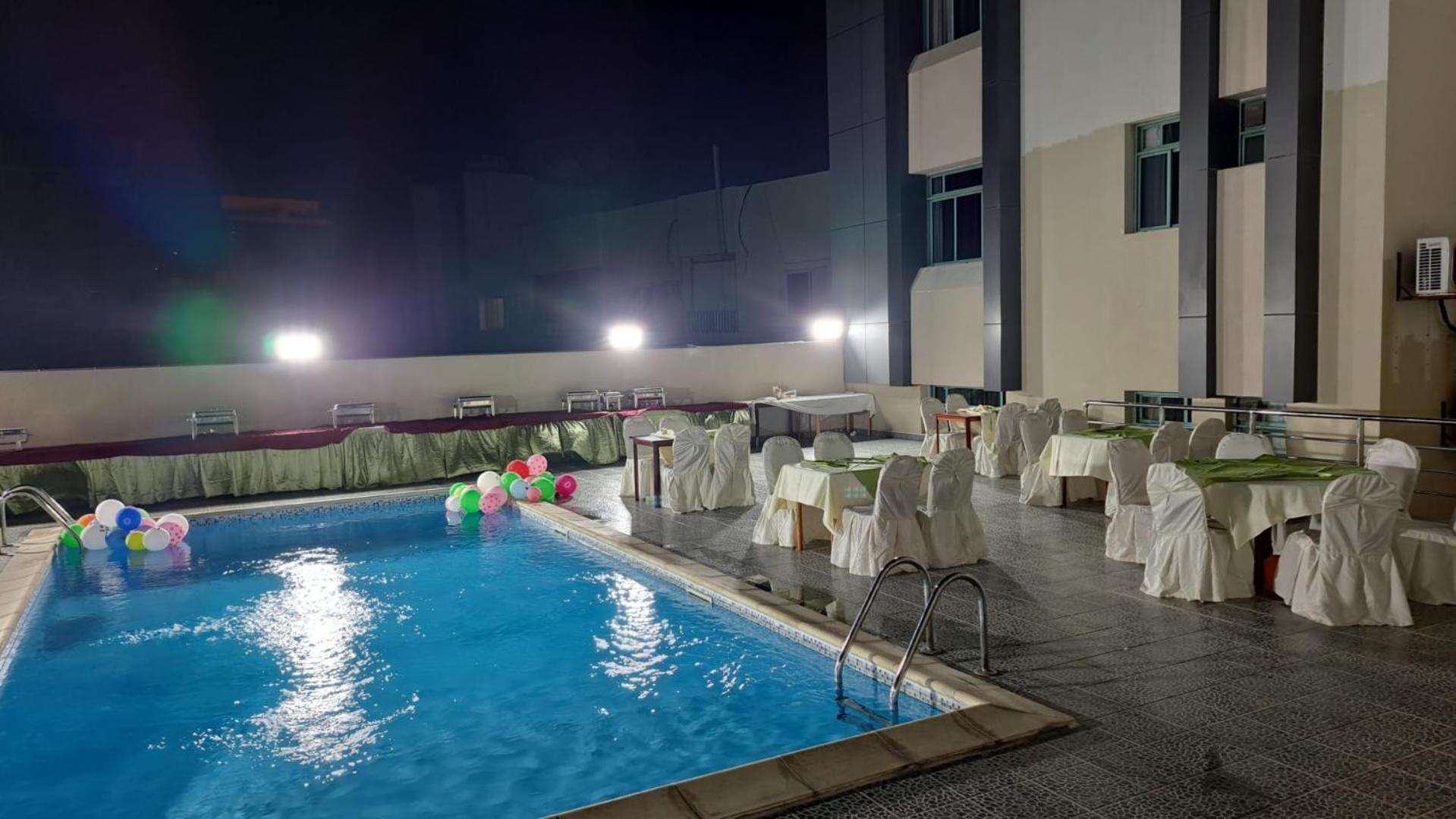Al Muntazah Plaza Hotel Ad Dawhah Esterno foto