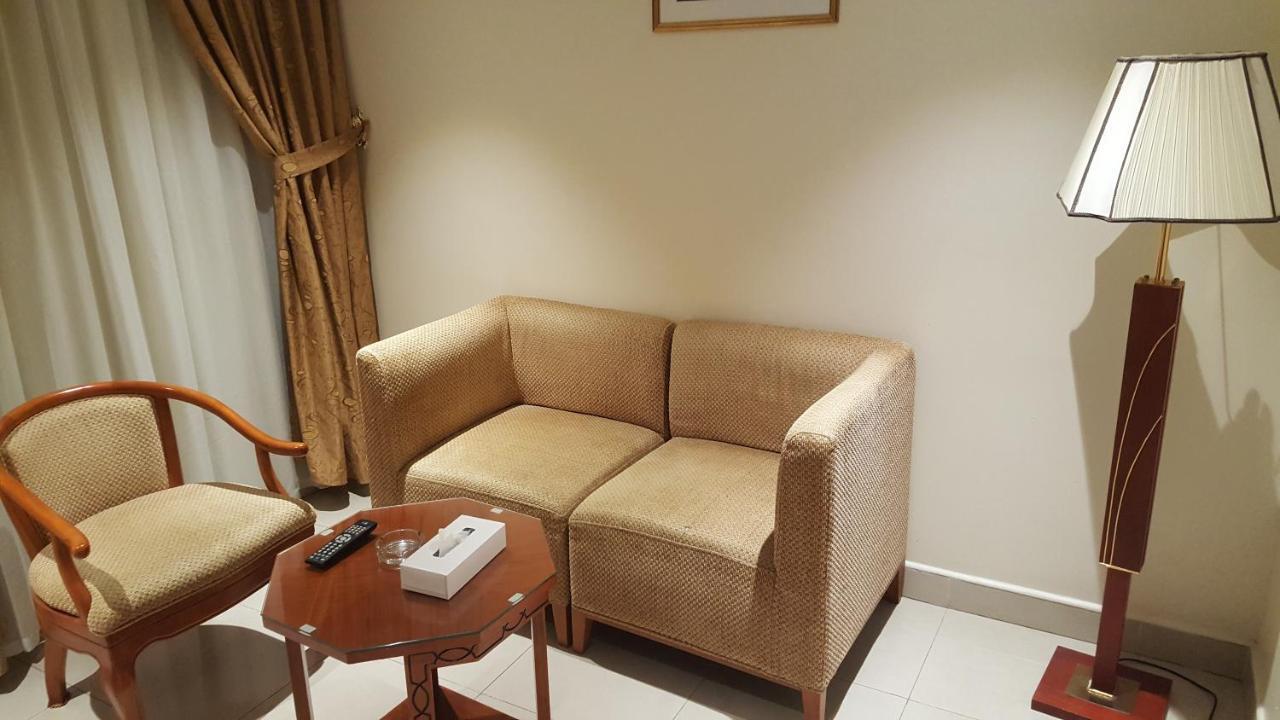 Al Muntazah Plaza Hotel Ad Dawhah Esterno foto