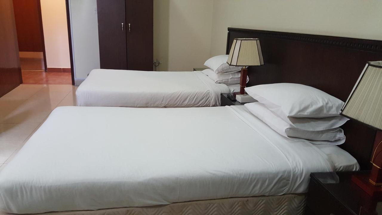 Al Muntazah Plaza Hotel Ad Dawhah Esterno foto